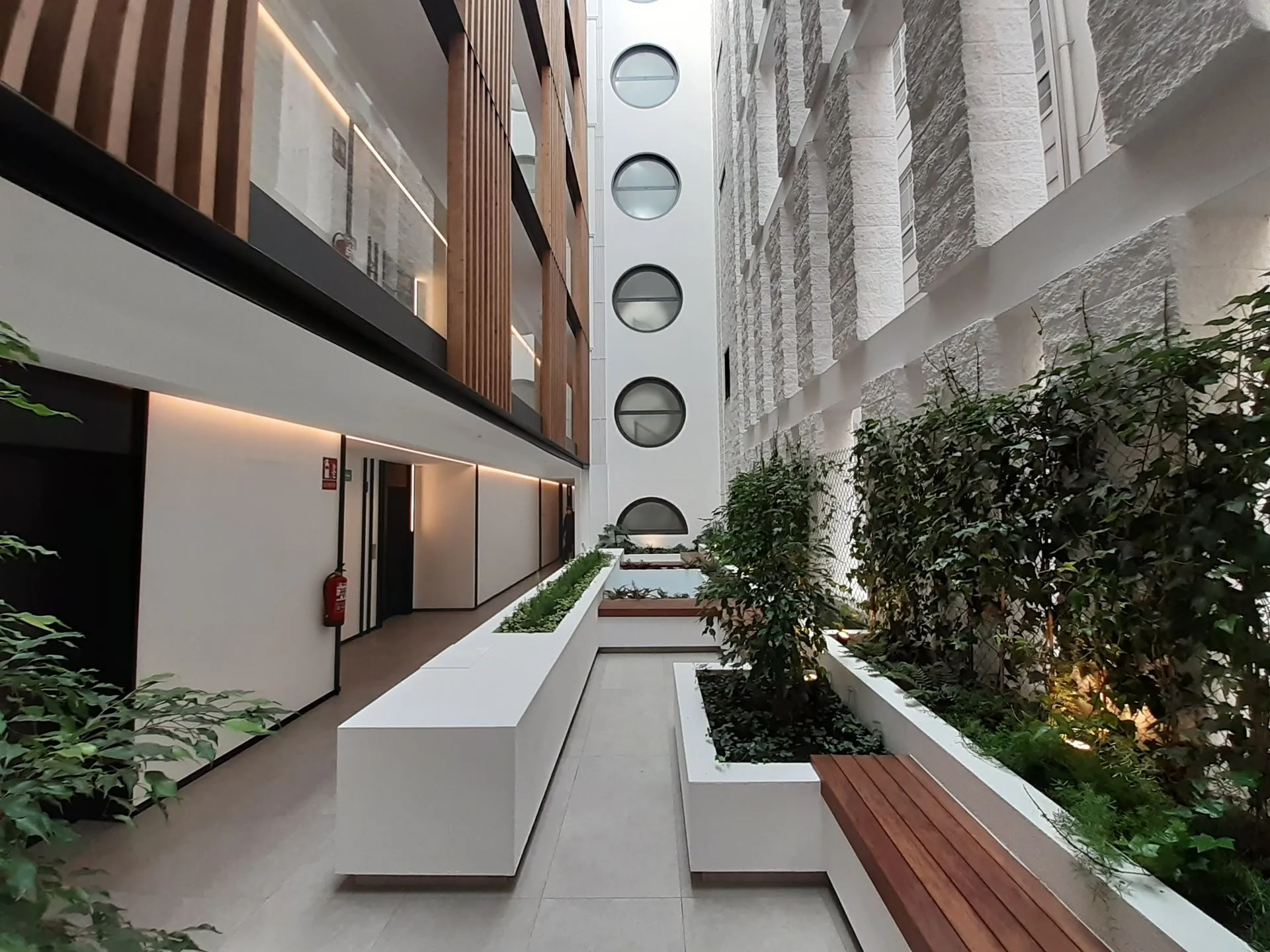 Adecuación de edificio a 23 viviendas en Vigo, Vigo (Pontevedra)