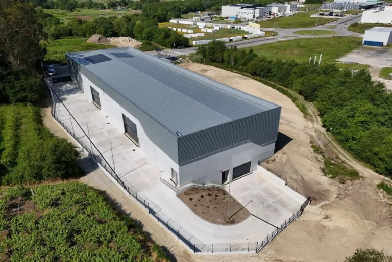Nave almacén de la fase I del complejo de servicios municipales de Sanxenxo